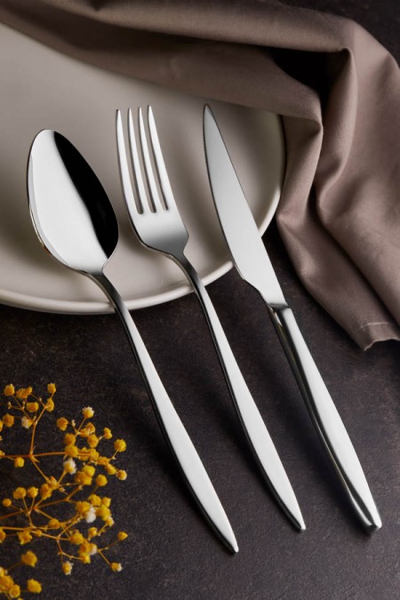 Ares 72-Piece Cutlery Set